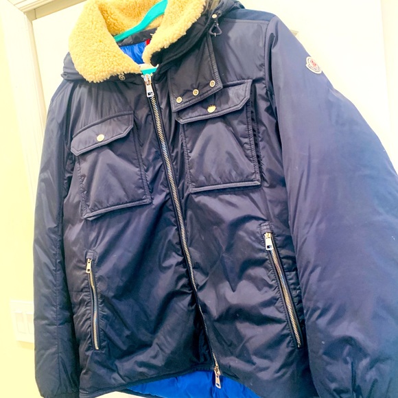 Moncler men’s navy puff shearling jacket - Picture 7 of 9